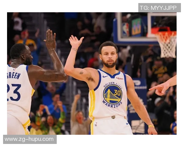 勇士与骑士在NBA夏季联赛中激战正酣新星表现引人瞩目